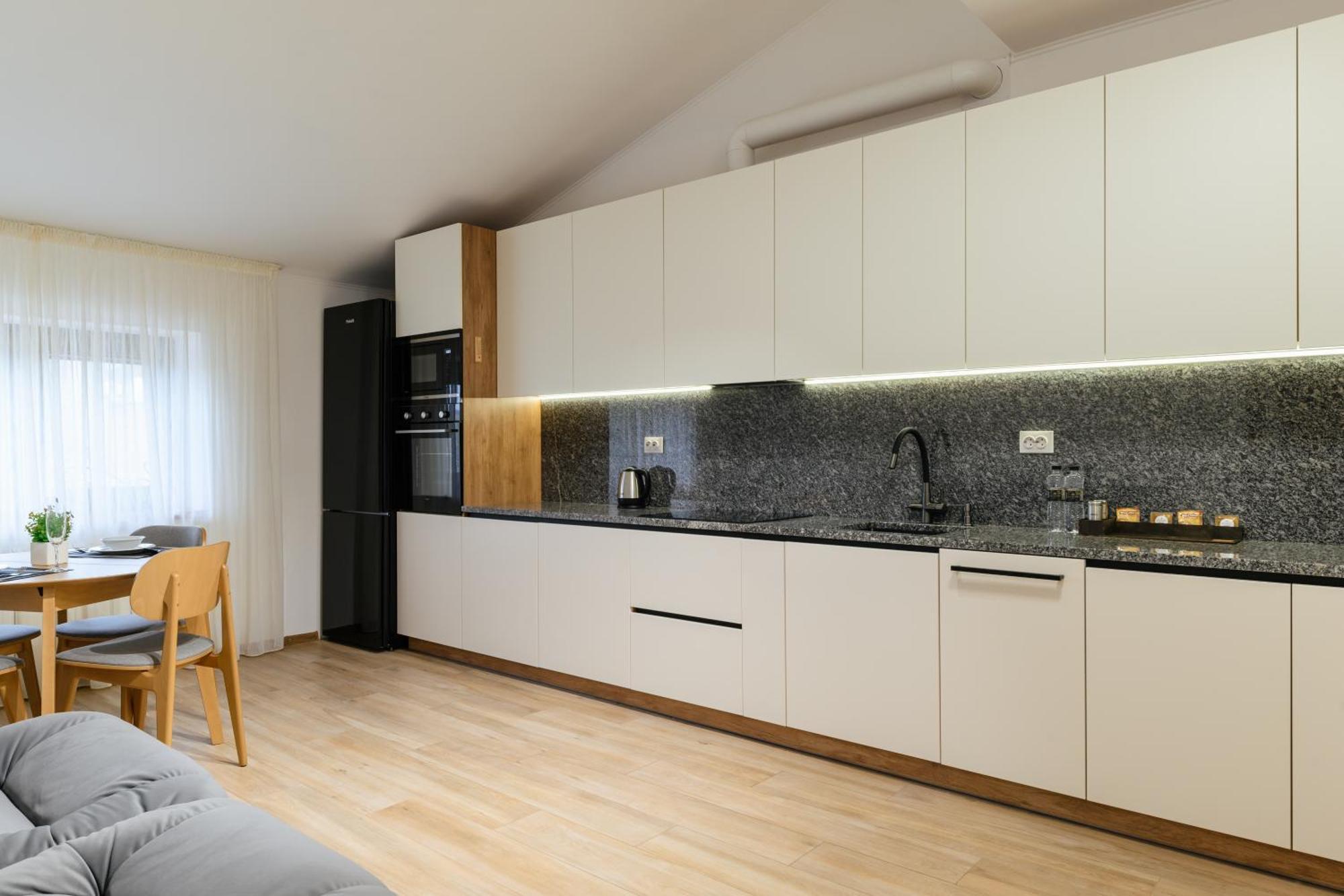 Luxury Apartments Uzhorod Uzhhorod Exterior foto