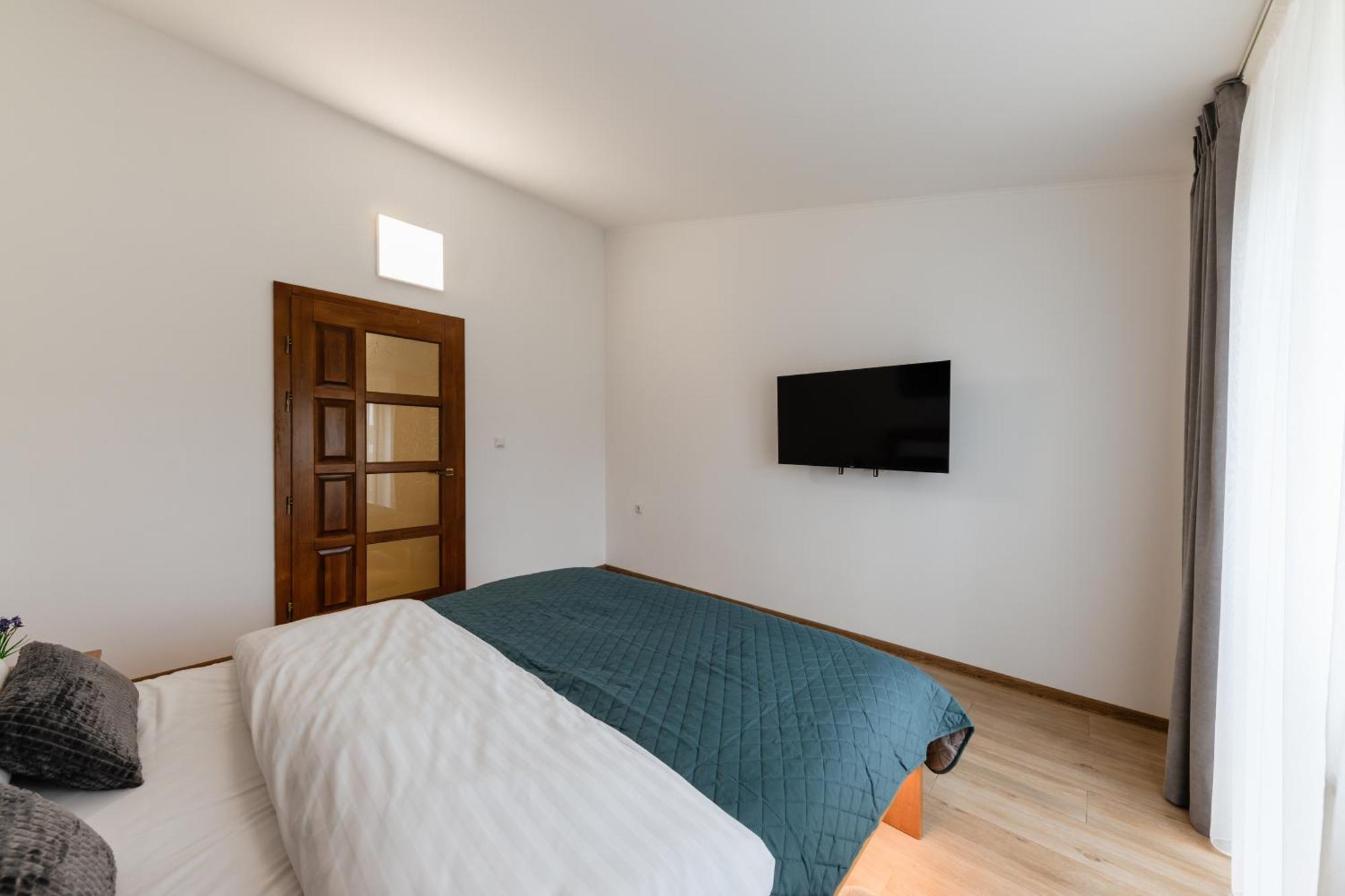 Luxury Apartments Uzhorod Uzhhorod Exterior foto