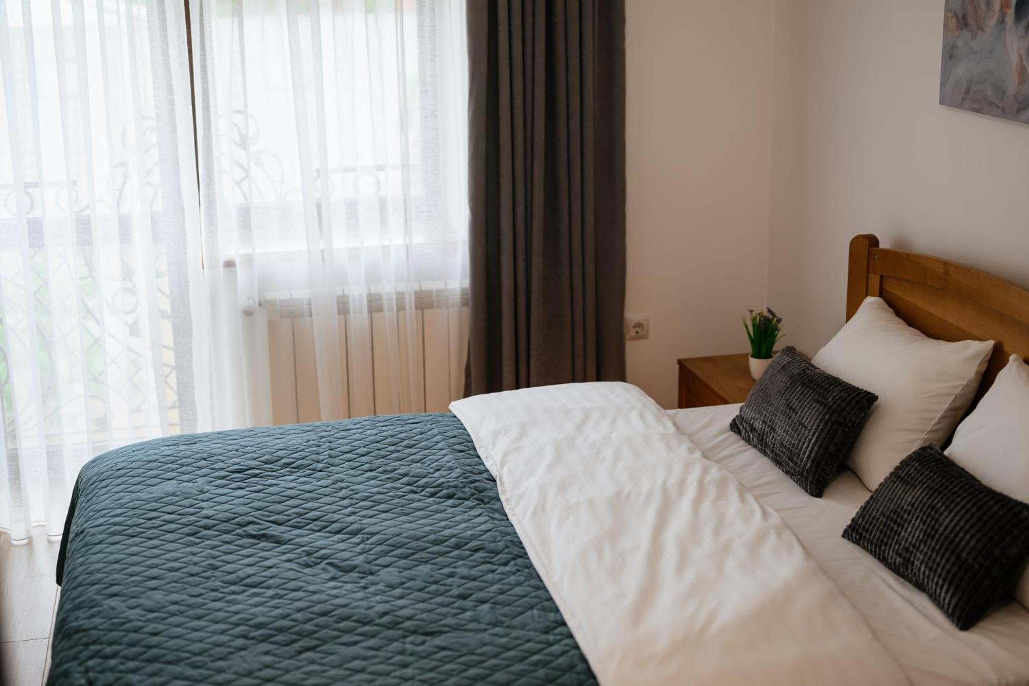 Luxury Apartments Uzhorod Uzhhorod Exterior foto