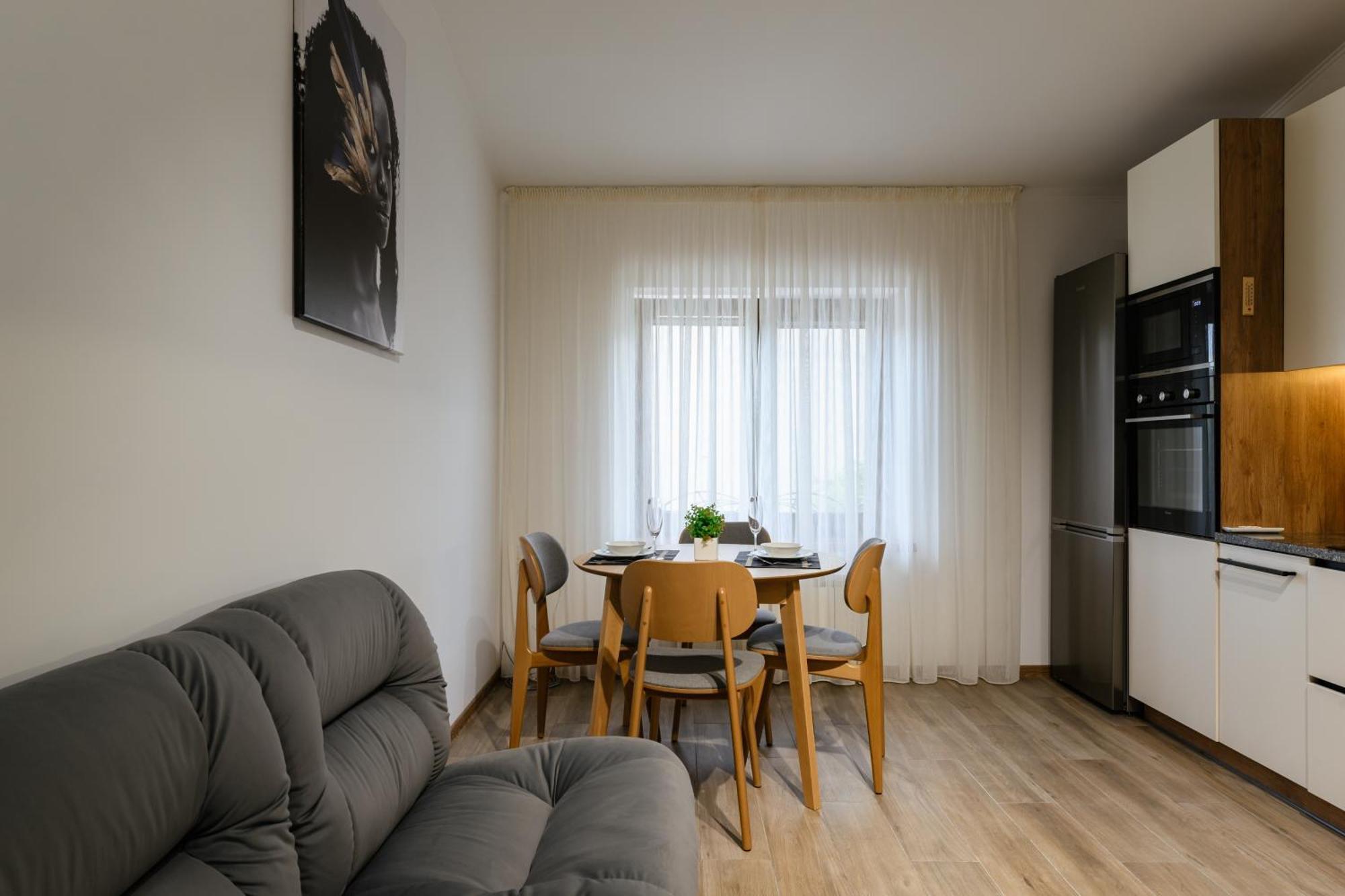 Luxury Apartments Uzhorod Uzhhorod Exterior foto
