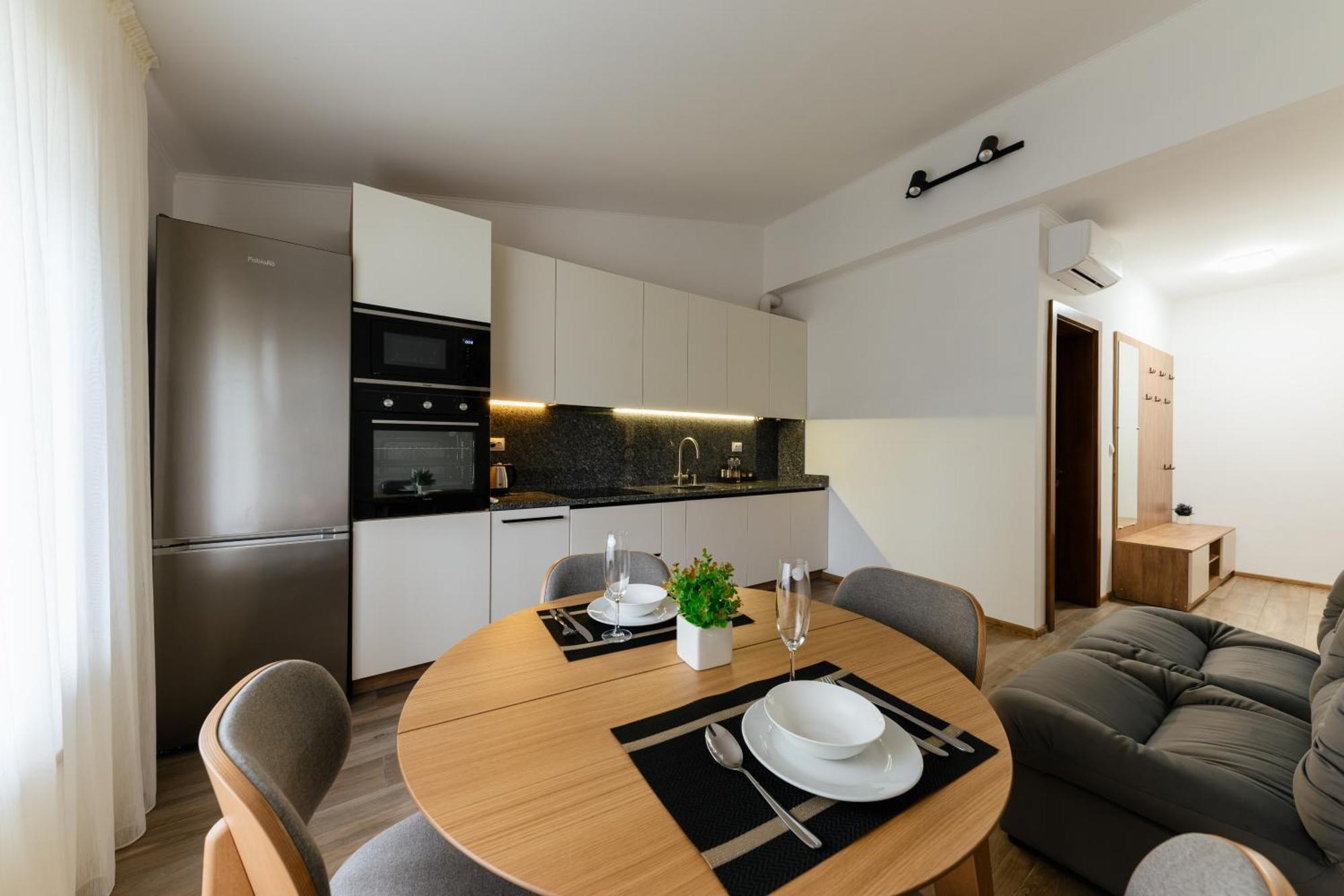 Luxury Apartments Uzhorod Uzhhorod Exterior foto